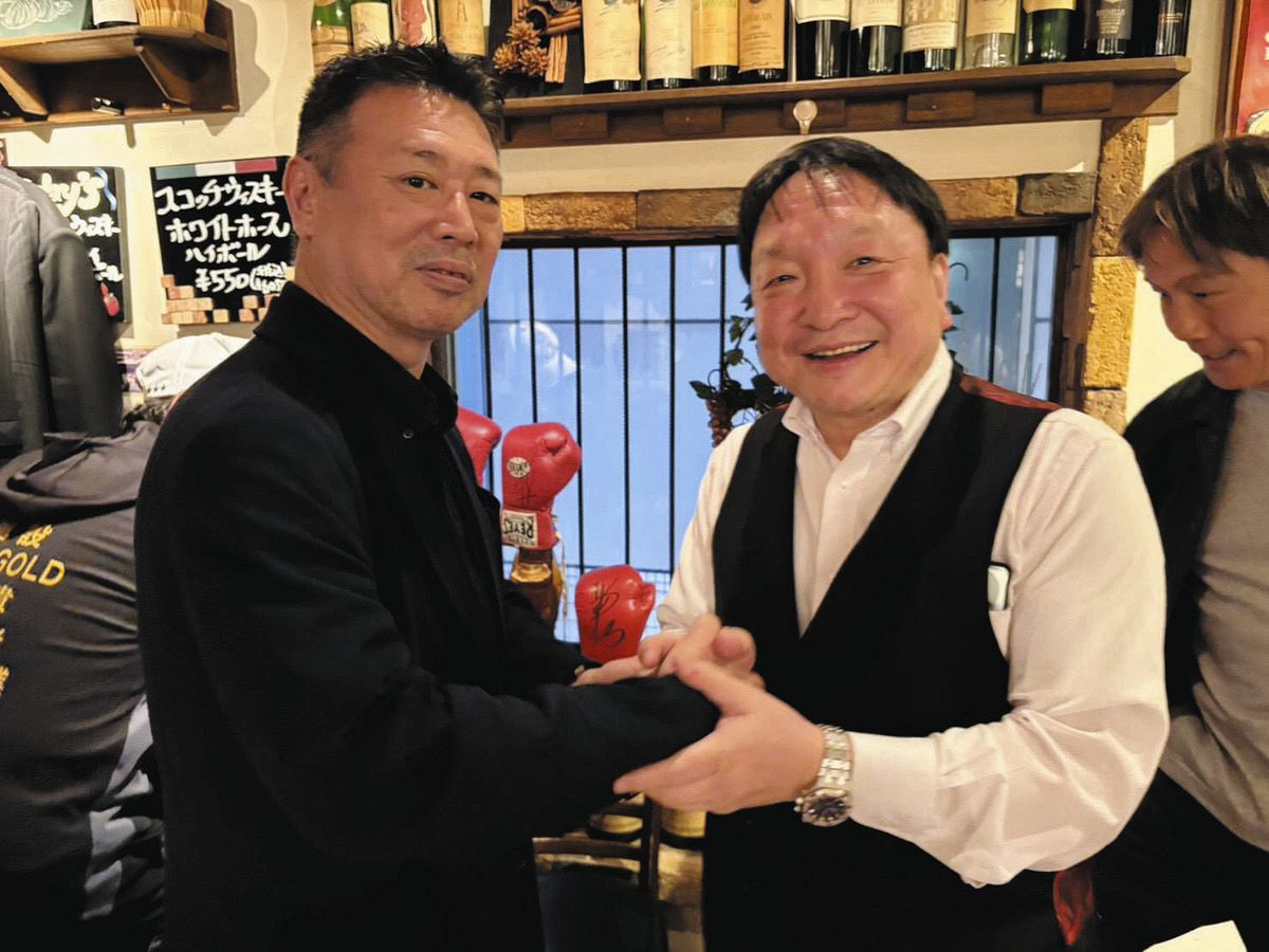 井上尚弥vs中谷潤人、東京D決戦を前に両ジム会長が固く握手 高校時代