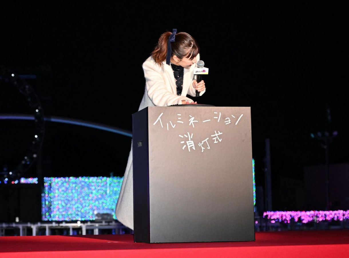 上白石萌歌、イルミネーション消灯? 「あまりないイベントですよね」高橋恭平らとクアトロ主演映画「ロマンティック・キラー」:中日スポーツ・東京 ...