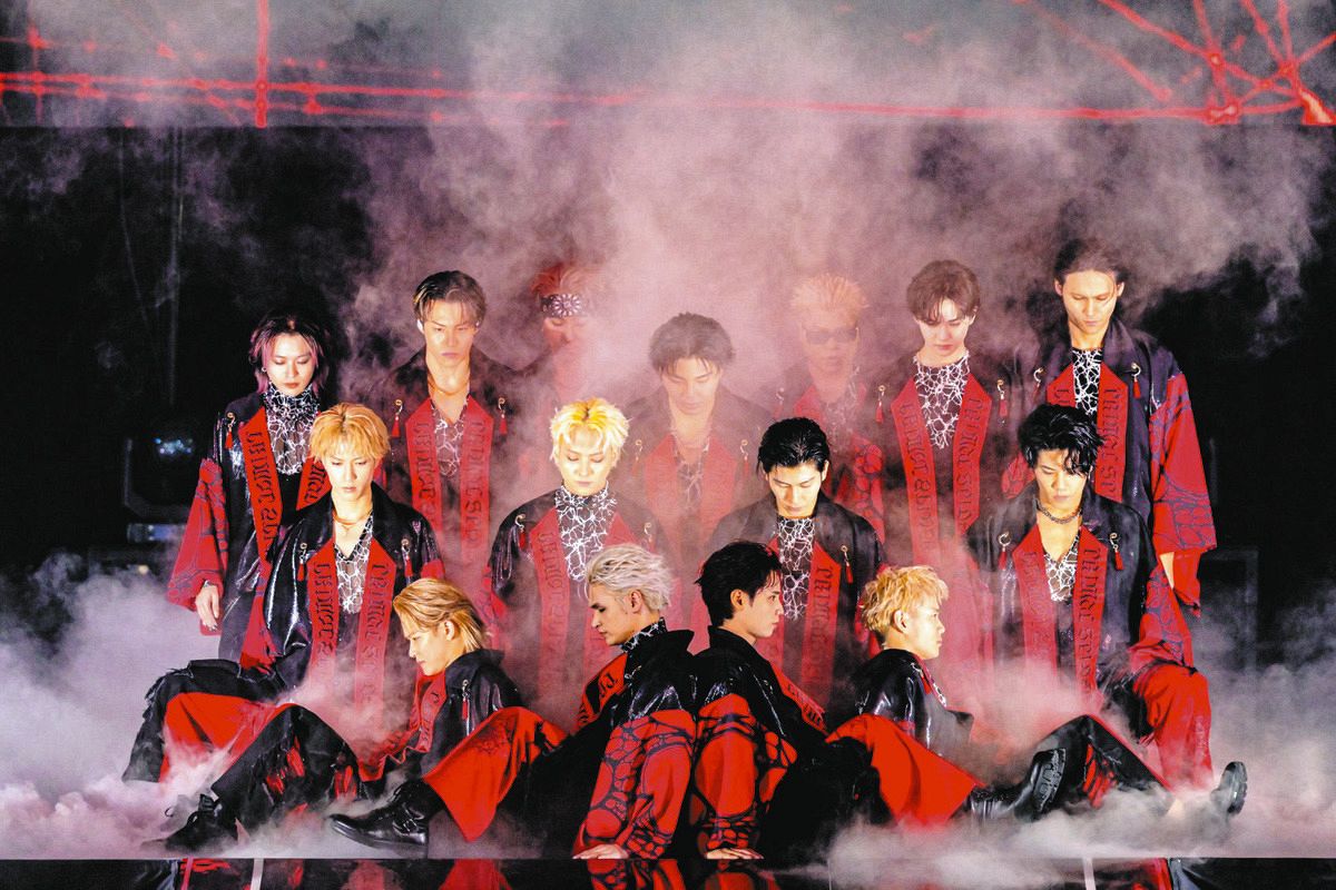 THE RAMPAGE大暴年会で1万人が熱狂、クリスマスの名曲も披露「自分たち