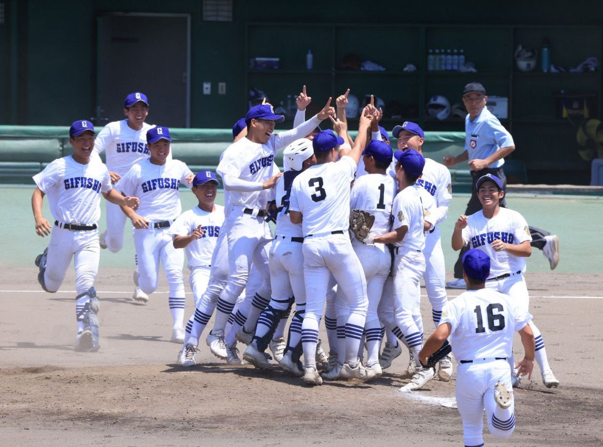打撃力で圧倒の県岐阜商 藤井監督で初の甲子園に【夏の甲子園2025