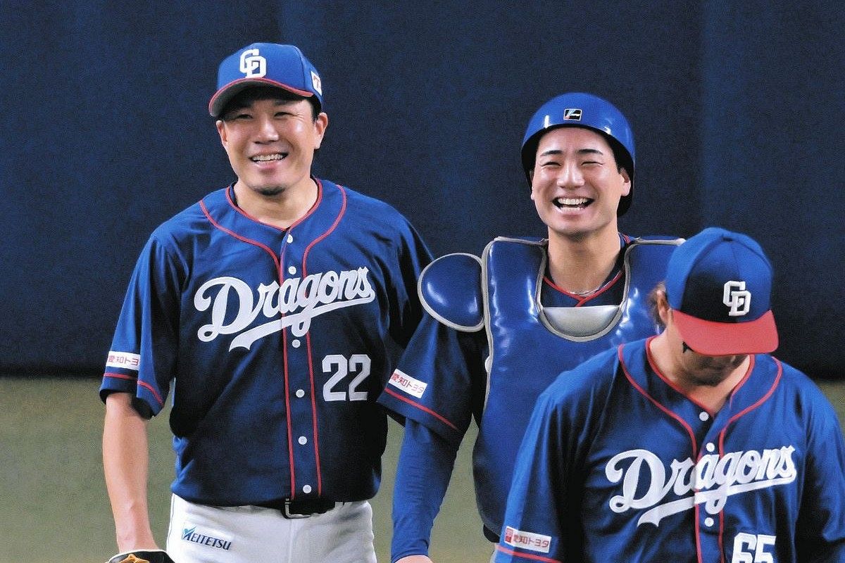 中日ドラゴンズ 缶バッジ 大当たり 石伊雄太 中日ドラゴンズ 当たり 大型 缶バッジ ガチャ 石伊雄太 9 - メルカリ