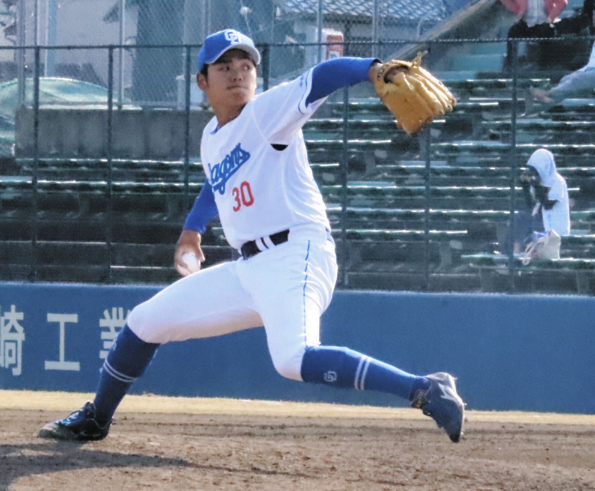 中日2軍】根尾昂、収穫の好投 1点リードの8回1死一、三塁から登板し