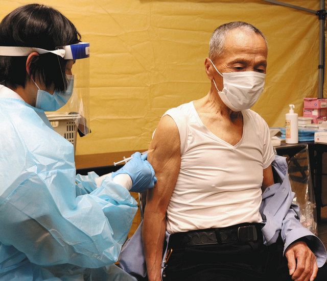 滋賀 東近江で高齢者対象の集団接種始まる 中日新聞web
