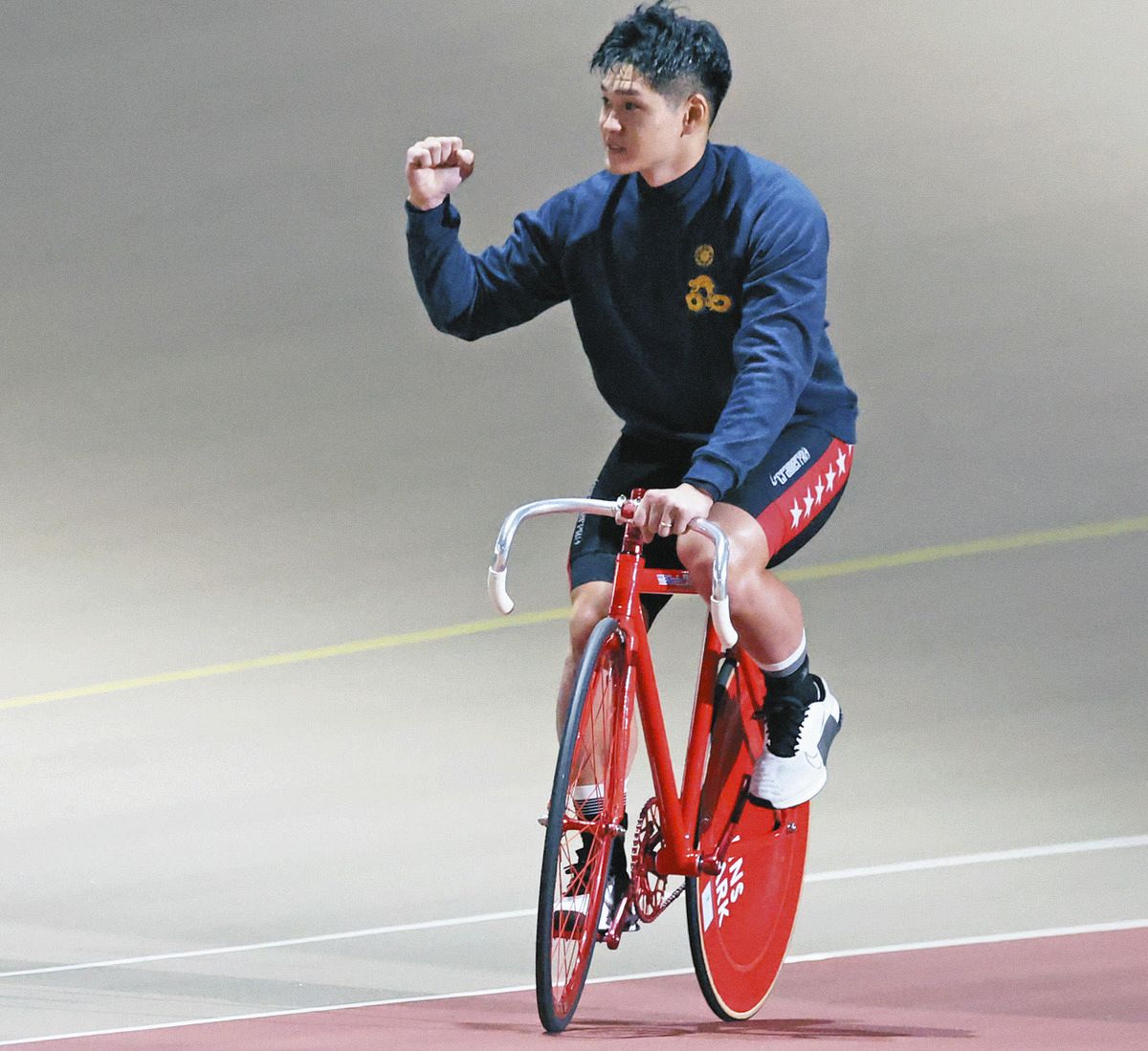 寛仁親王牌】最終2角から嘉永泰斗ぐんぐん加速しVゴール 右手突き上げ