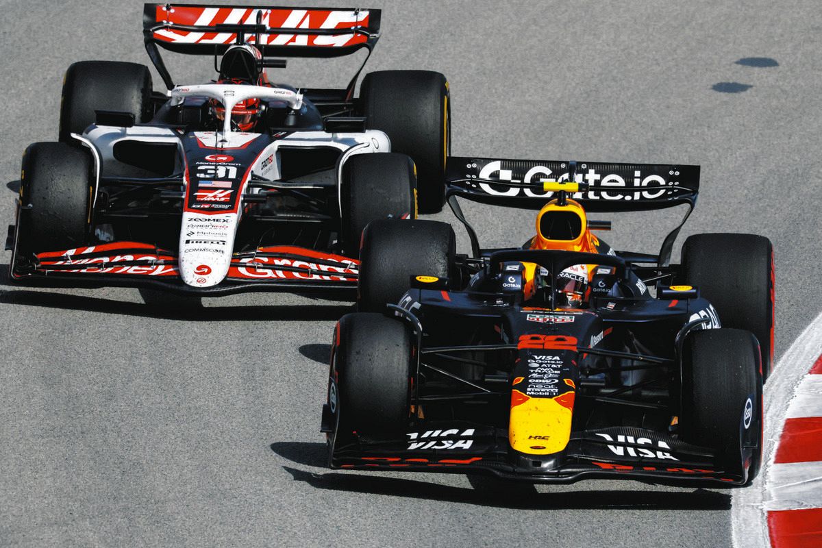 Ｆ１ RedBull 角田裕毅 直筆サインパネル 写真 証拠有り 日本グランプリ yuki-tsunoda-red-bull-racing.jpg