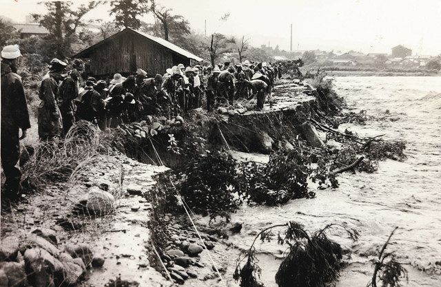 三六災害60年 あの雨に学ぶ＞ （3）「100年に一度の大雨」 大