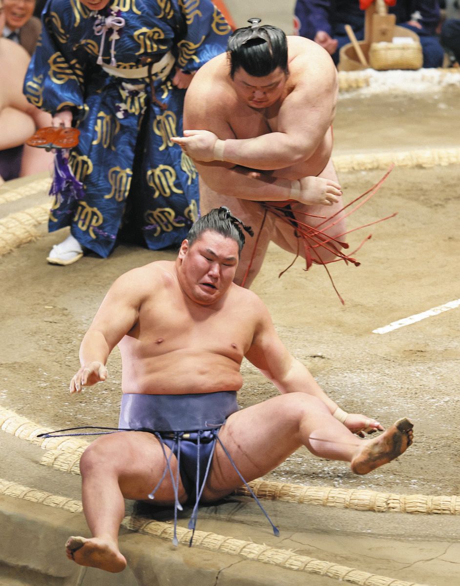 豊昇龍、4連勝でストップ…取材は両手バツ印で断る 八角理事長は取り口