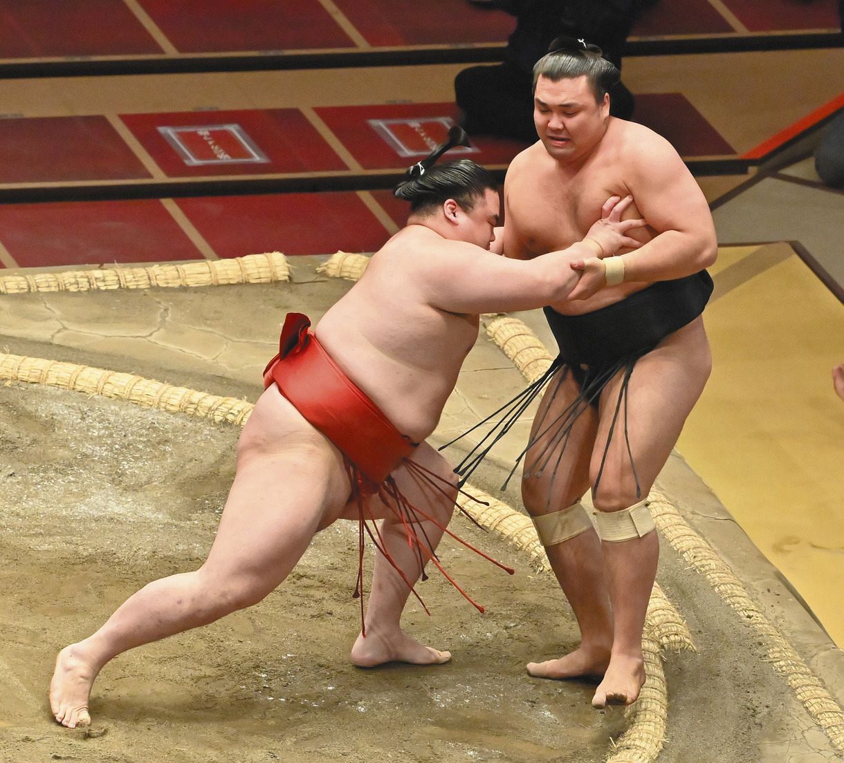 大相撲 隆の勝 猛然 電車道 で3敗キープ 自分の相撲を取ることだけ 雑念捨て連敗止めた 中日スポーツ 東京中日スポーツ 大相撲 隆の勝 猛然 電車道 で3敗キープ 自分の相撲を取ることだけ 雑念捨て連敗止めた 中日スポーツ 東京中日スポーツ