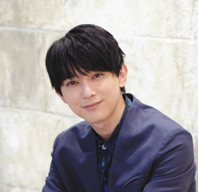亮 吉沢 吉沢亮は「真ん中にくるべき役者」『青天を衝け』演出担当が語る主演としての魅力