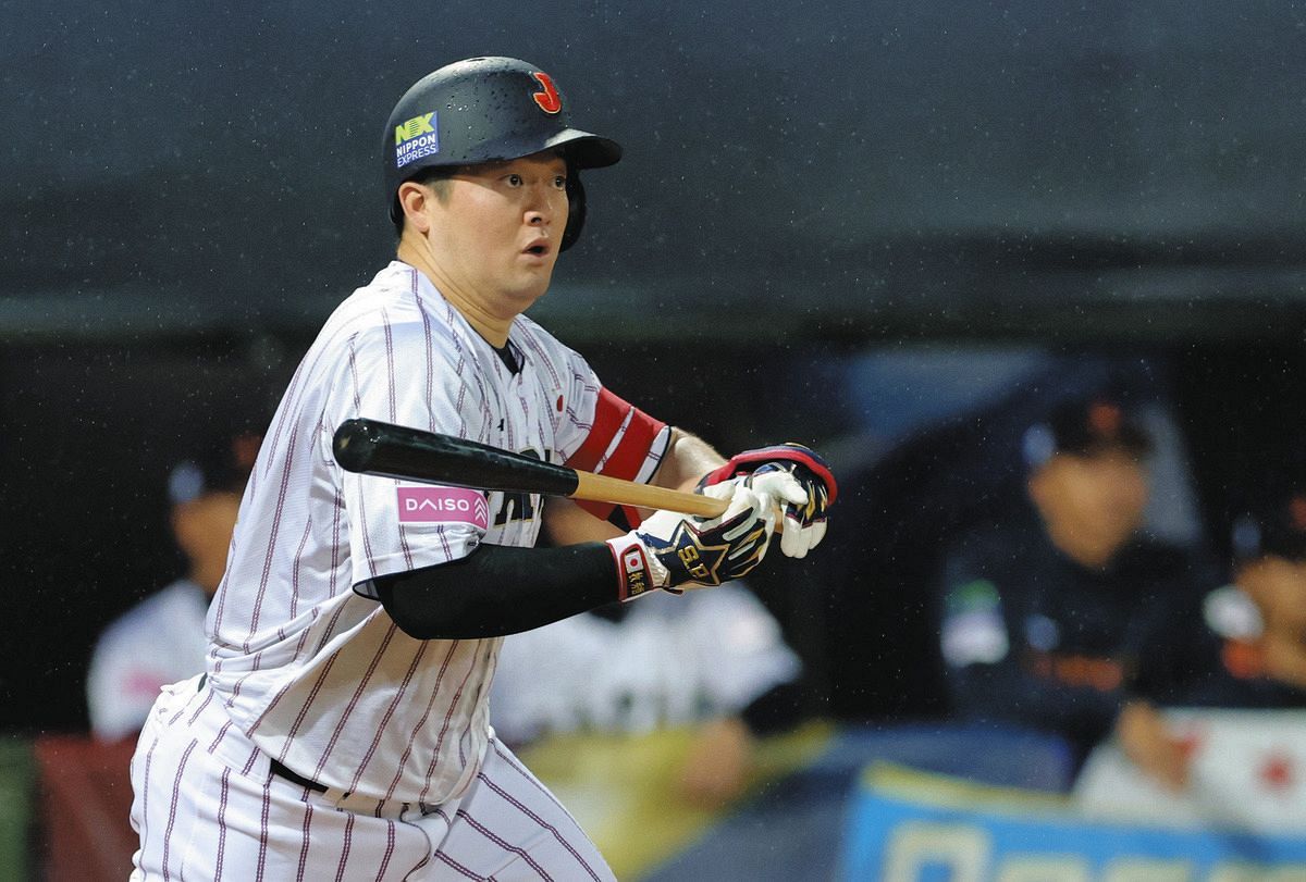 侍ジャパン・牧秀悟、止めたバットにボール当たってタイムリー、貴重な