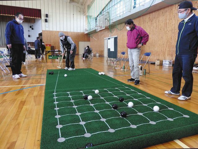 幅広い世代参加し 囲碁ボールで交流 飯島で町長杯 中日新聞web