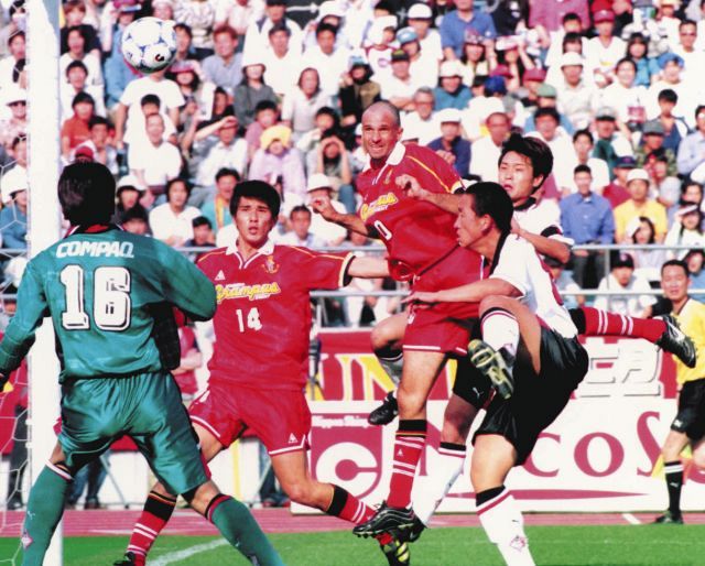 J1名古屋1試合の最多得点は1999年5月浦和戦の8得点 呂比須ワグナーが大爆発で5得点 中日スポーツ 東京中日スポーツ