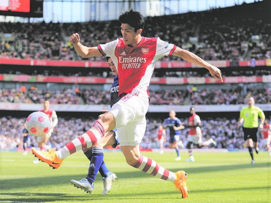 サッカー 冨安が合流し初めてフルメニュー消化 上田は軽傷で静養 中日スポーツ 東京中日スポーツ