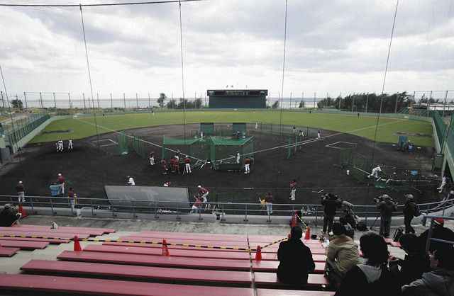 楽天キャンプは久米島から沖縄本島に変更 コロナ禍での医療体制を考えたリスクを踏まえ判断 中日スポーツ 東京中日スポーツ