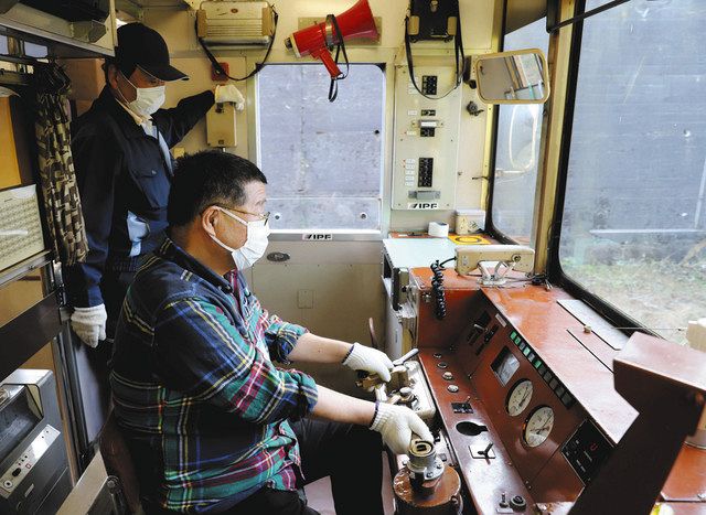 おくひだ1号でGO 旧神岡鉄道、愛好家が運転体験：中日新聞Web