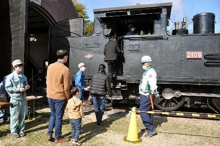 博物館で生きる132歳の蒸気機関車：中日新聞Web