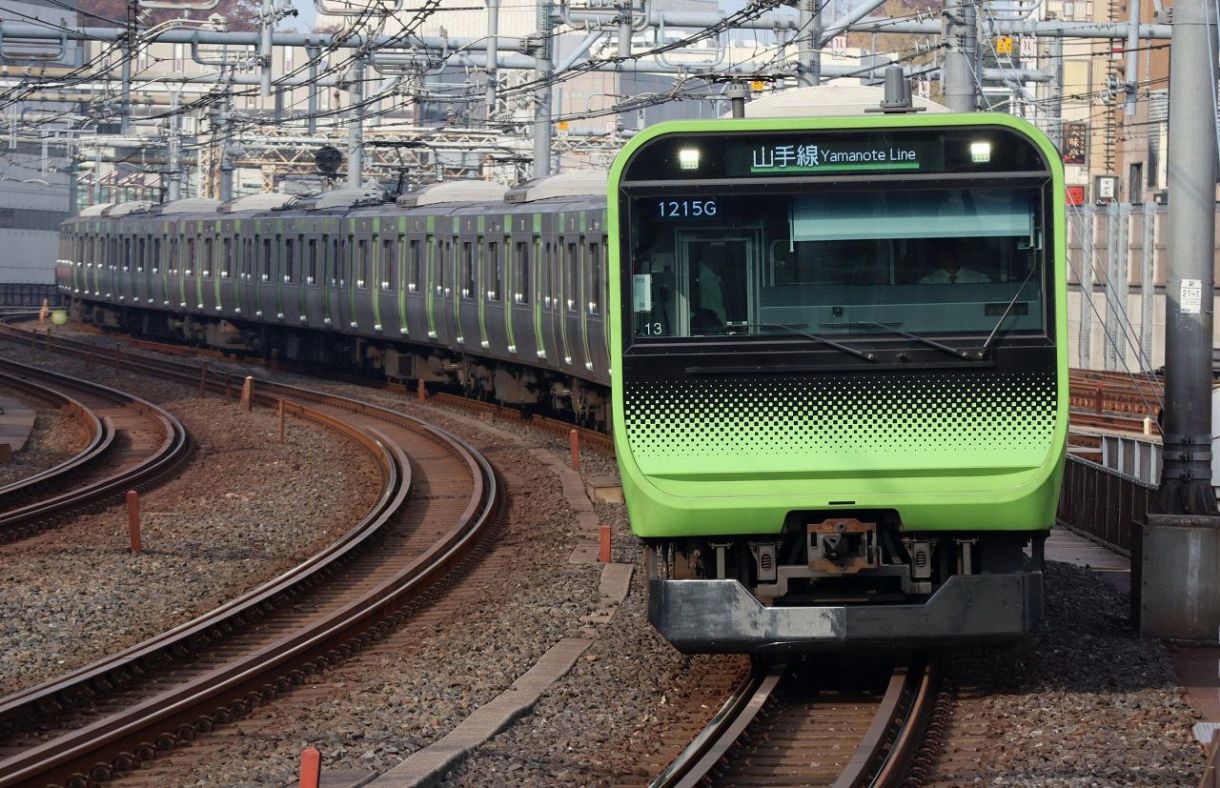 Jr山手線 沿線火災で全線一時運転見合わせ 振り替え輸送は さながら民族大移動 利用客嘆きのコメント 中日スポーツ 東京中日スポーツ