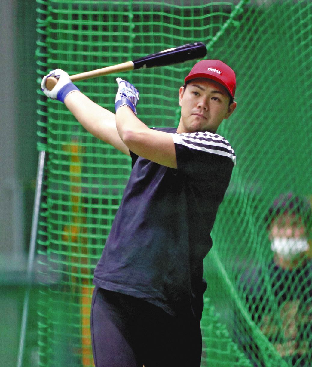 周平、自主トレ効果で体重90キロ超 “自己最重量ボディー”でキャンプ