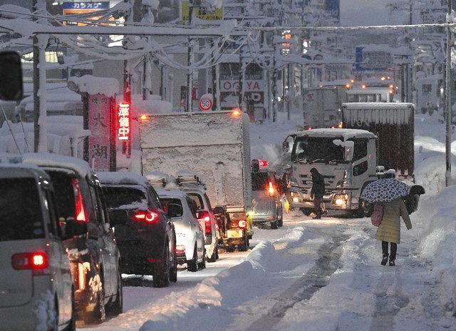 彦根の国道8号に消雪設備 上り坂区間中心、冬までに：中日新聞Web