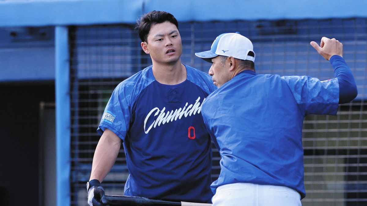 ◆師匠・和田コーチと二人三脚で打撃フォーム固め【写真】”【写真】