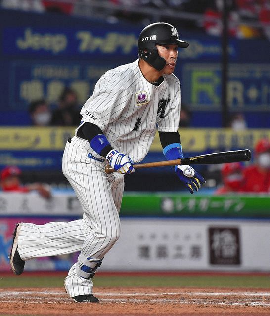 ロッテ 角中を今季初4番 Dhに起用 19年8月以来の4番 中日スポーツ 東京中日スポーツ