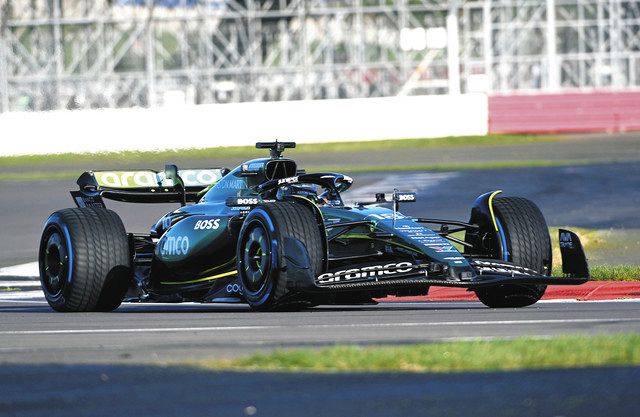 スパーク アストンマーティン AMR24 F.アロンソ 2024日本GP 別注 2024新車をみる アストンマーティンAMR24 : F1 えきぞーすとのーと