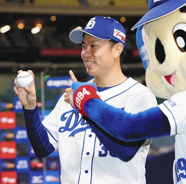 中日ドラゴンズブライト選手実使用帽子　オリックス香月選手実使用手袋 中日ドラゴンズブライト選手実使用帽子 オリックス香月選手実使用手袋 プロ