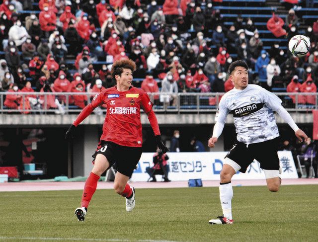 ツエーゲン金沢 地元開幕戦飾れず ２分け１敗 17位 北陸中日新聞web