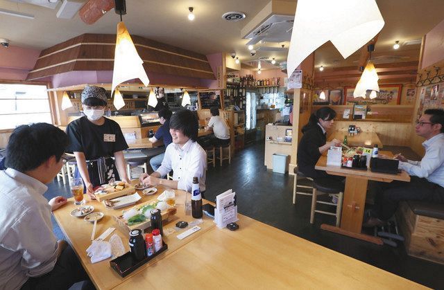 東海企業 巣ごもり で明暗 飲食やホテルは赤字 スーパー純益倍増 中日新聞web