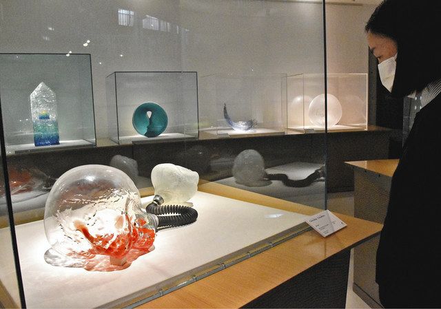 ガラス作品に思い投影 人間の生と死 家族の温かさ 北陸中日新聞web