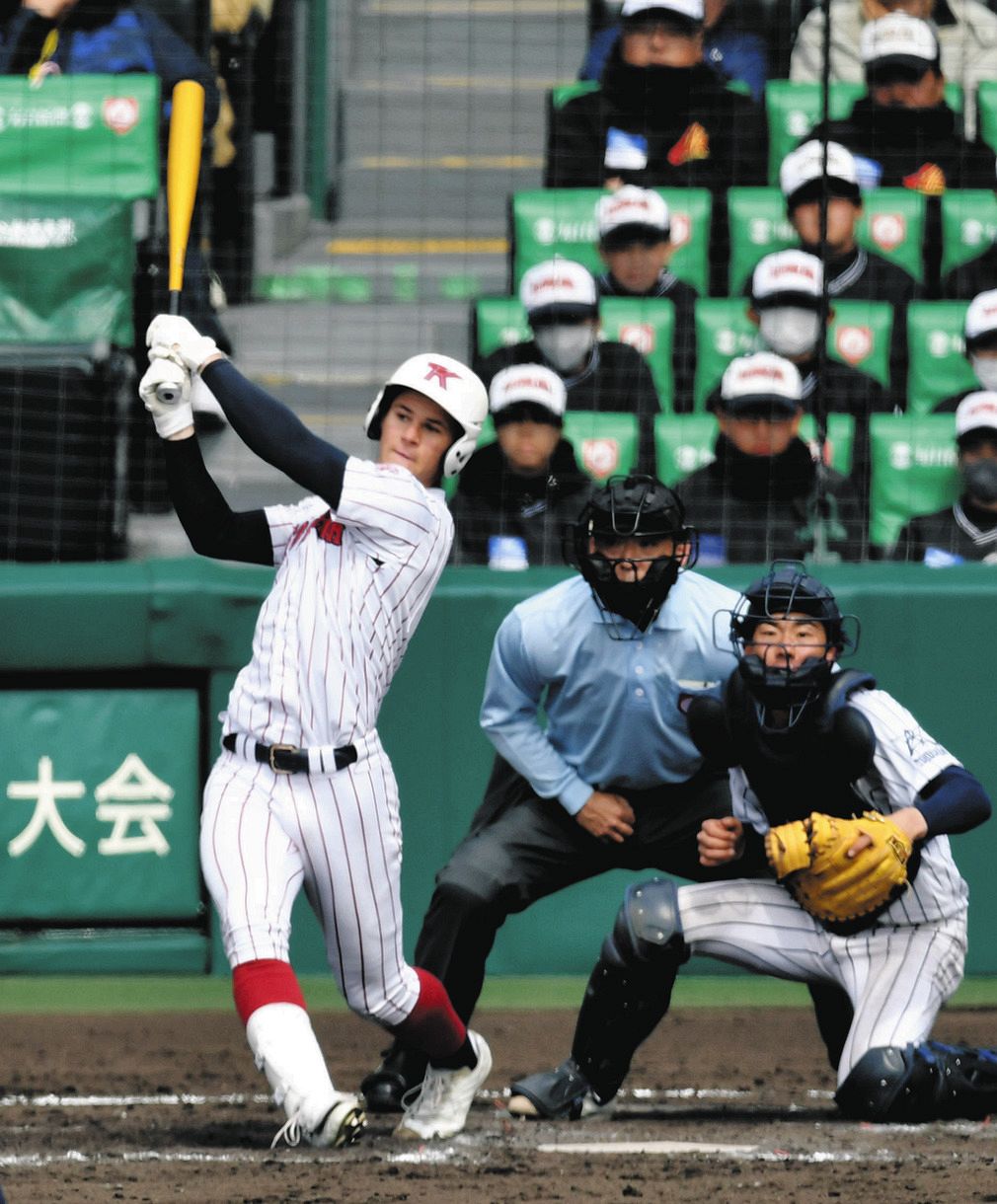 モイセエフ・ニキータが『新基準バット』1号 “プロ注目”豊川の主砲が