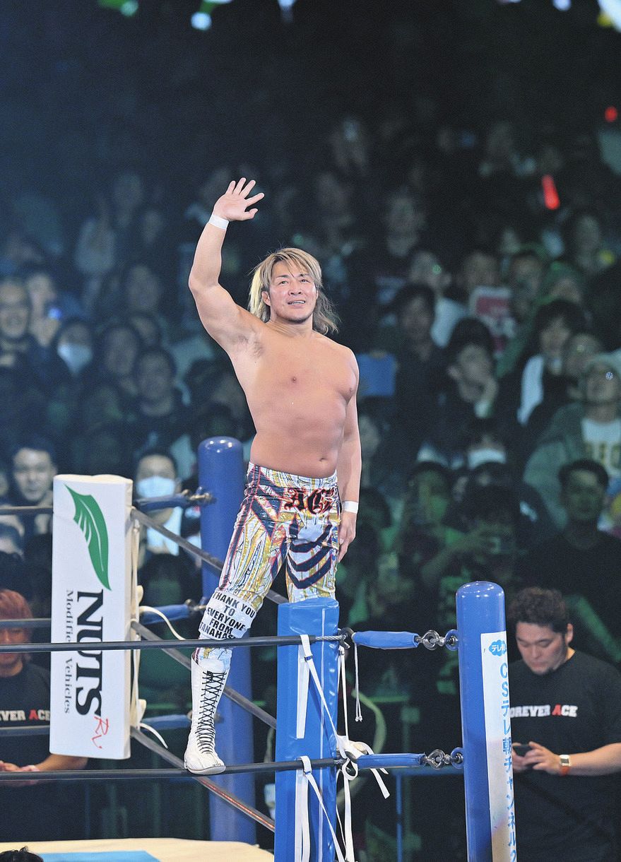 ◇棚橋弘至、引退試合後の会見で14年分の「はあ～～疲れた」【動画