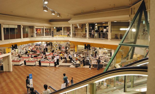 ありがとう 鳰の百貨店 上 大津初の百貨店 中日新聞web