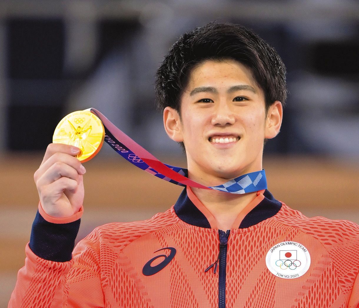 体操男子個人総合で金メダルを獲得した橋本大輝