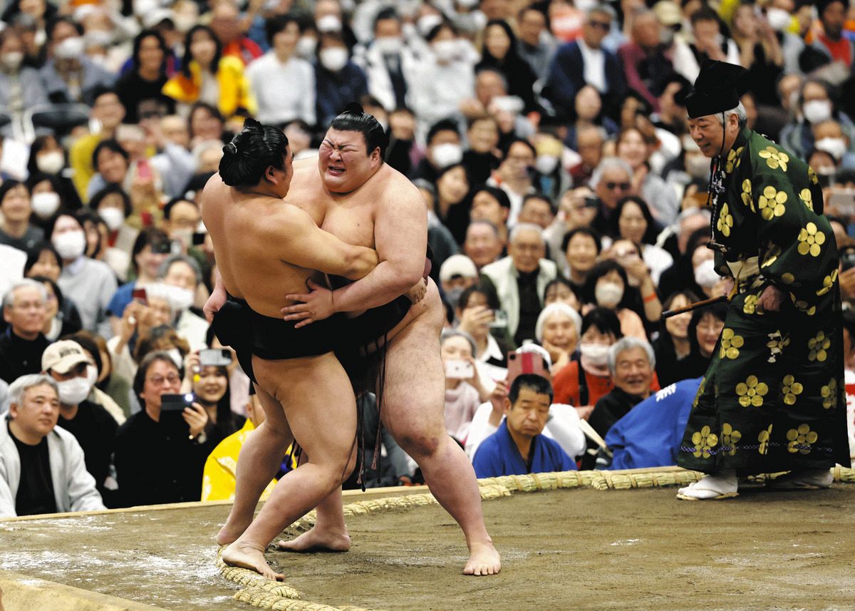 大相撲春巡業、静岡県出身の小結・熱海富士が凱旋 相撲クラブ後輩に胸