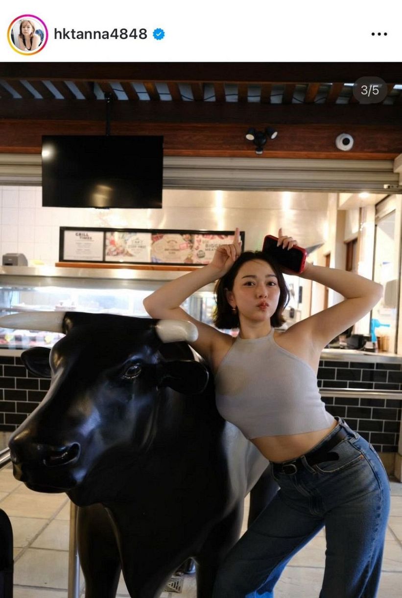 実際の投稿】村重杏奈、タイトなホルダーネック姿「なんか、パワー