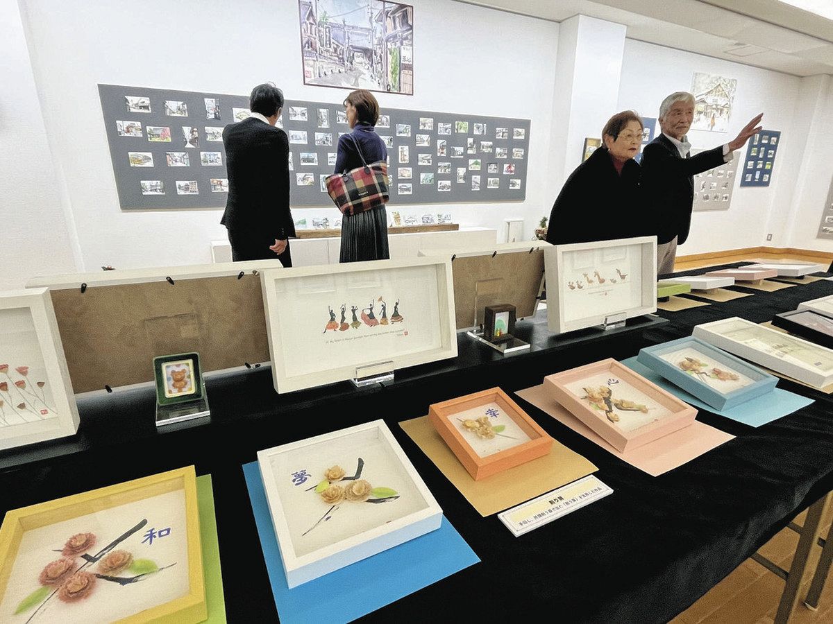 懐かしい風景画や色鉛筆画 越前市の上野谷さんと吉田さんが2人展：中日