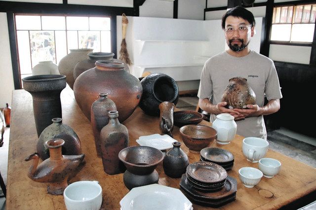 焼き上がりの微妙な違い比べて 東近江で陶芸家・田中さんが個展：中日