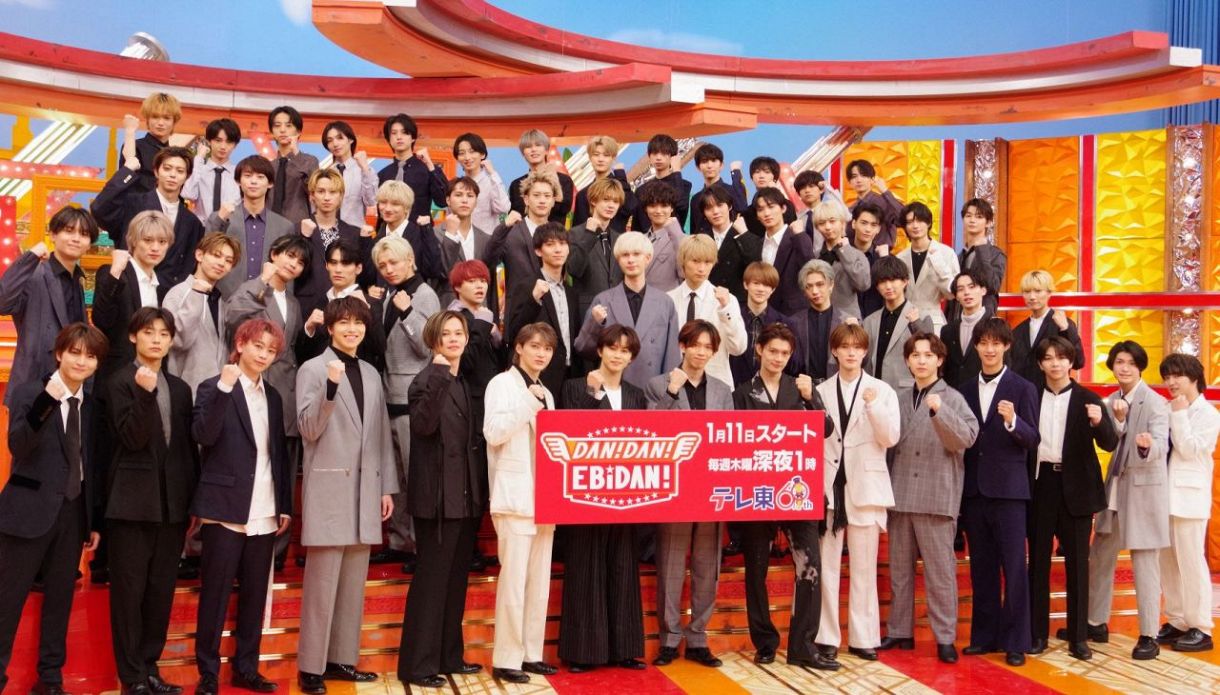 EBiDAN ソイヤ パーカー 佐野勇斗 佐野勇斗、ラフなパーカー姿のお茶目SHOTに反響「最高すぎる