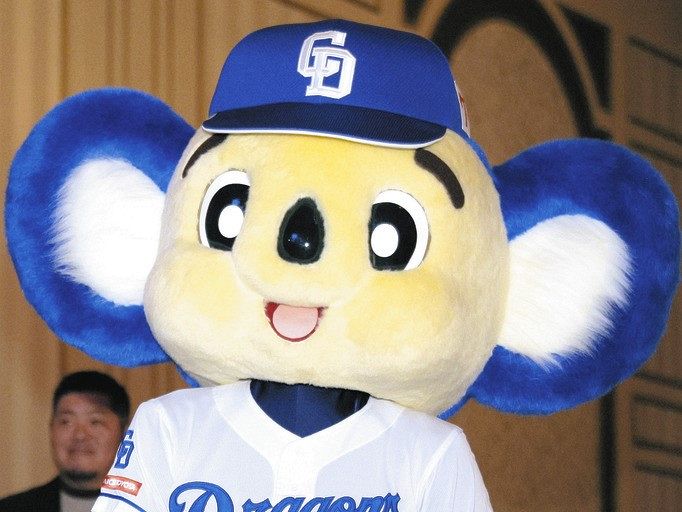ドアラ、盟友「つば九郎」長期離脱もインスタは通常更新