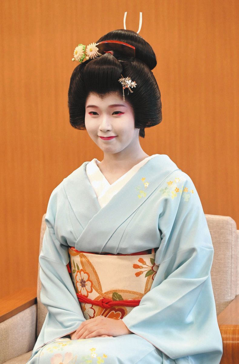 ひがし茶屋街に新花 芸妓・万琴(まこと)さん 「稽古も接客も」：北陸中