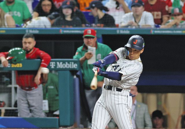 侍ジャパン】吉田正尚、鈴木誠也のユニホームとともに世界一「team MLB