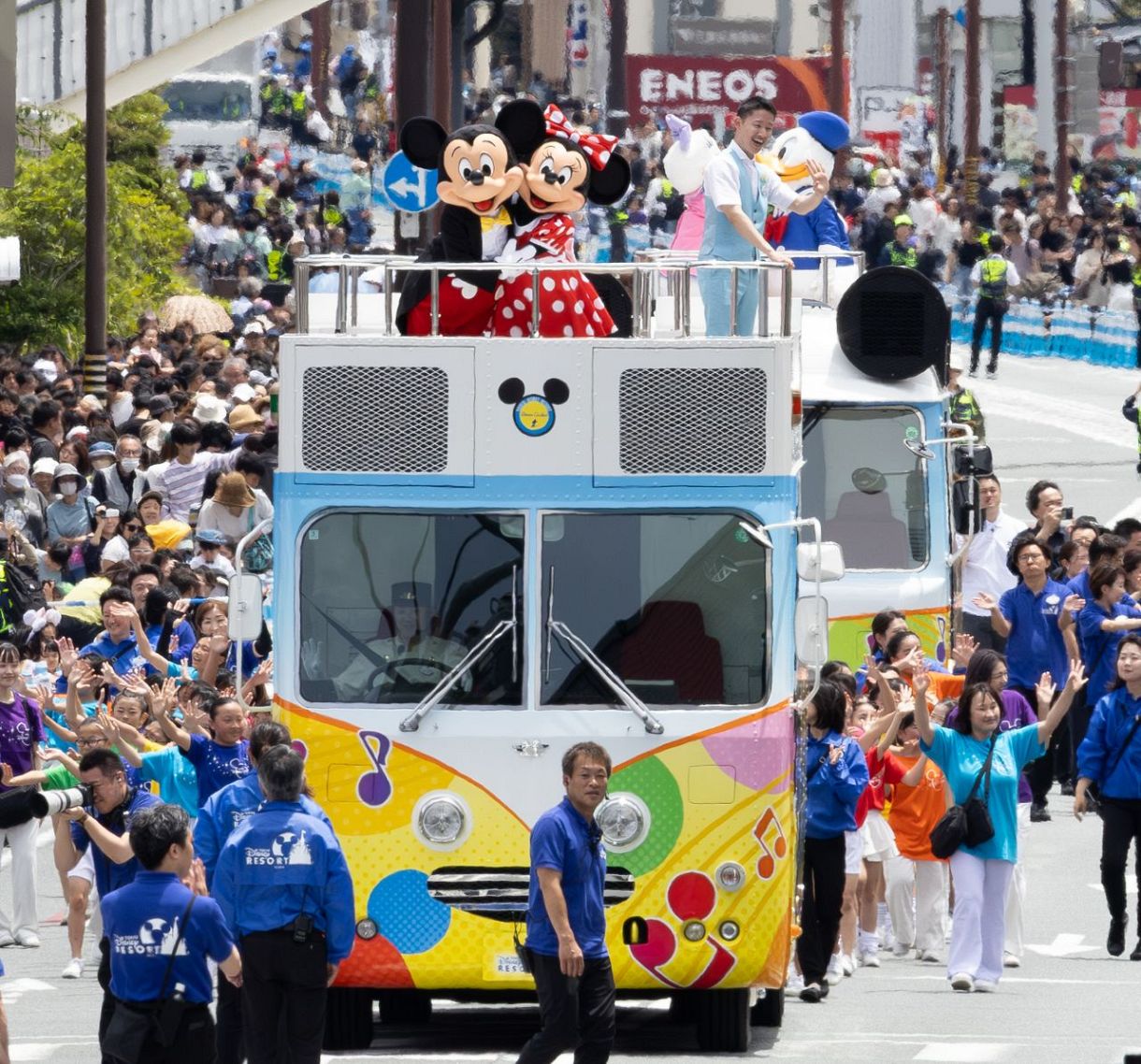 動画・写真特集】三重・松阪市でディズニーパレード 12月実施の「みえ