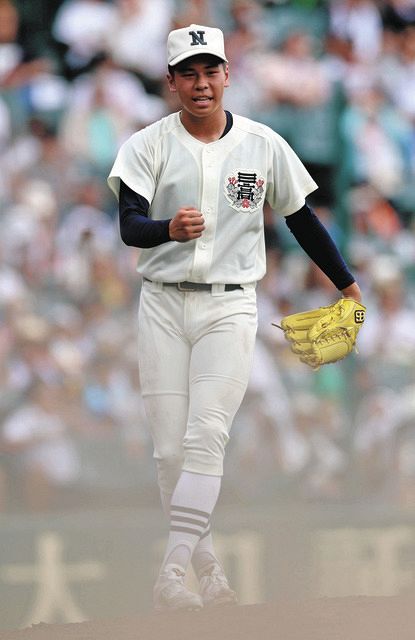 甲子園完封の日大三・安田虎汰郎が憧れる「昭和野球」 登板前に見た「１球の重みの動画」：中日スポーツ・東京中日スポーツ