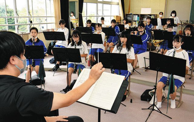亀山の中学生がプロと共演 市文化会館で新日本フィルと１９日 中日新聞web