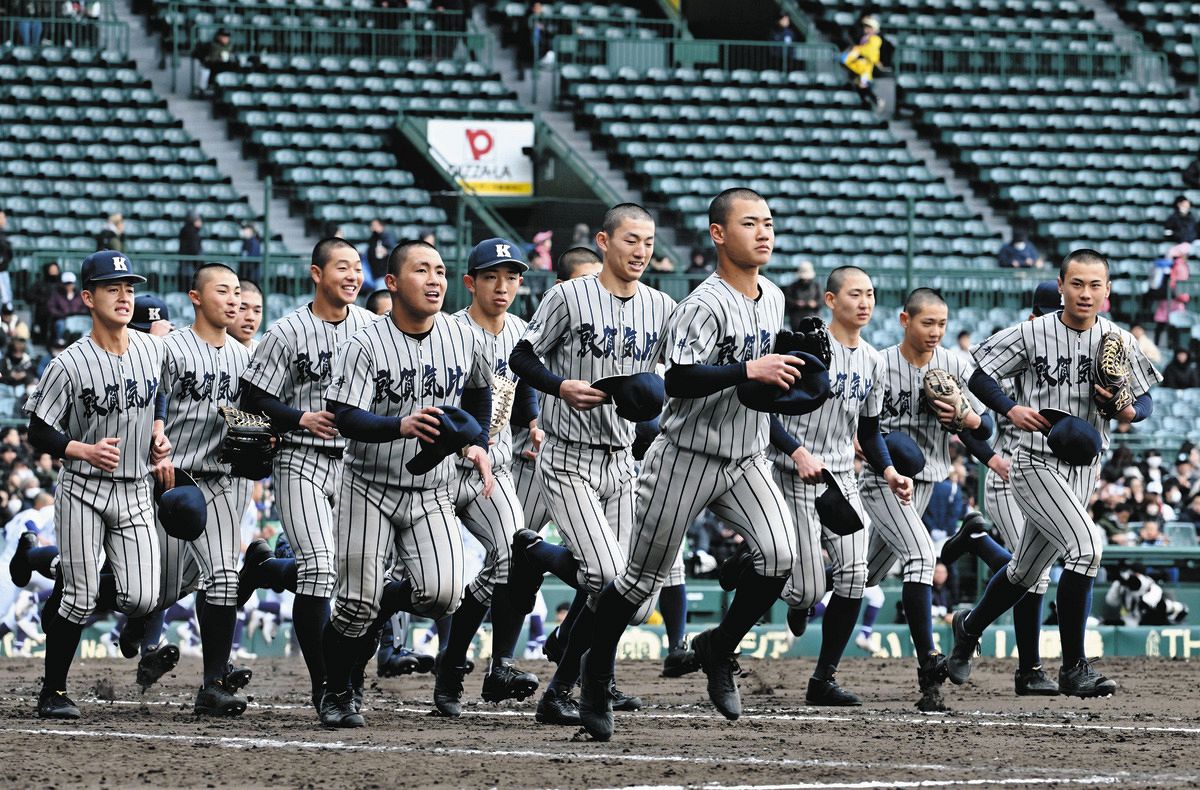 敦賀気比が15安打15得点でセンバツ連敗を4でストップ、10年ぶりの頂点