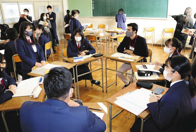 英語を使い自分プレゼン 浜松湖南高で人材育成授業 中日新聞しずおかweb