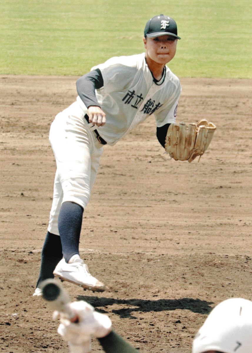 市船橋の145キロ右腕・工藤将祐、プロ注目の専大松戸・中山凱を封じて
