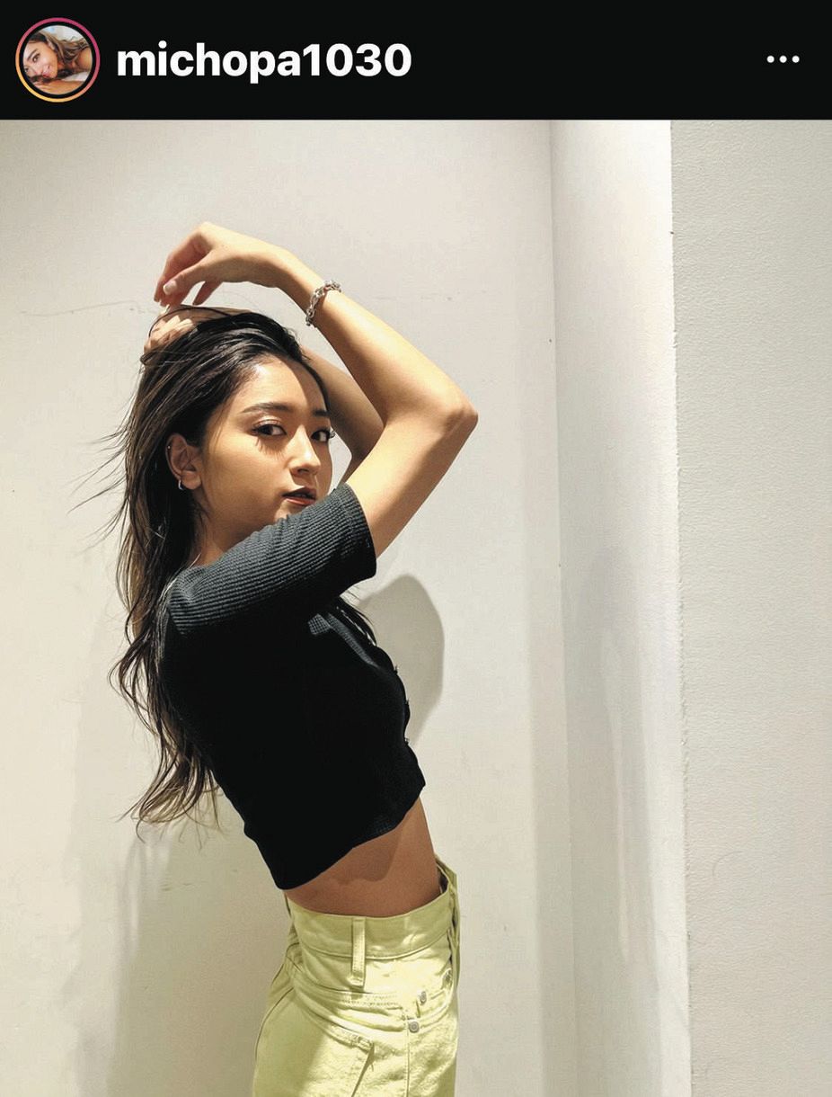 写真】みちょぱ、引き締まったウエスト：中日スポーツ・東京中日スポーツ