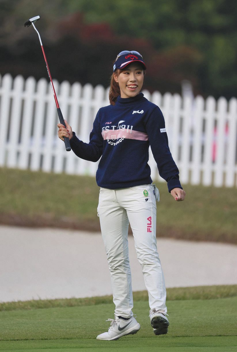 木村彩子 パッティングまっすぐな回転で打てるようになった 単独2位浮上 私も早く優勝したい 中日スポーツ 東京中日スポーツ